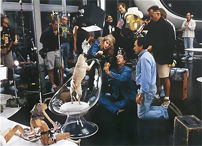 барри зонненфельд в фильме люди в черном. джон александр люди в черном. люди в черном 2002. съемки за кулисами. люди в чёрном фильм 1997.