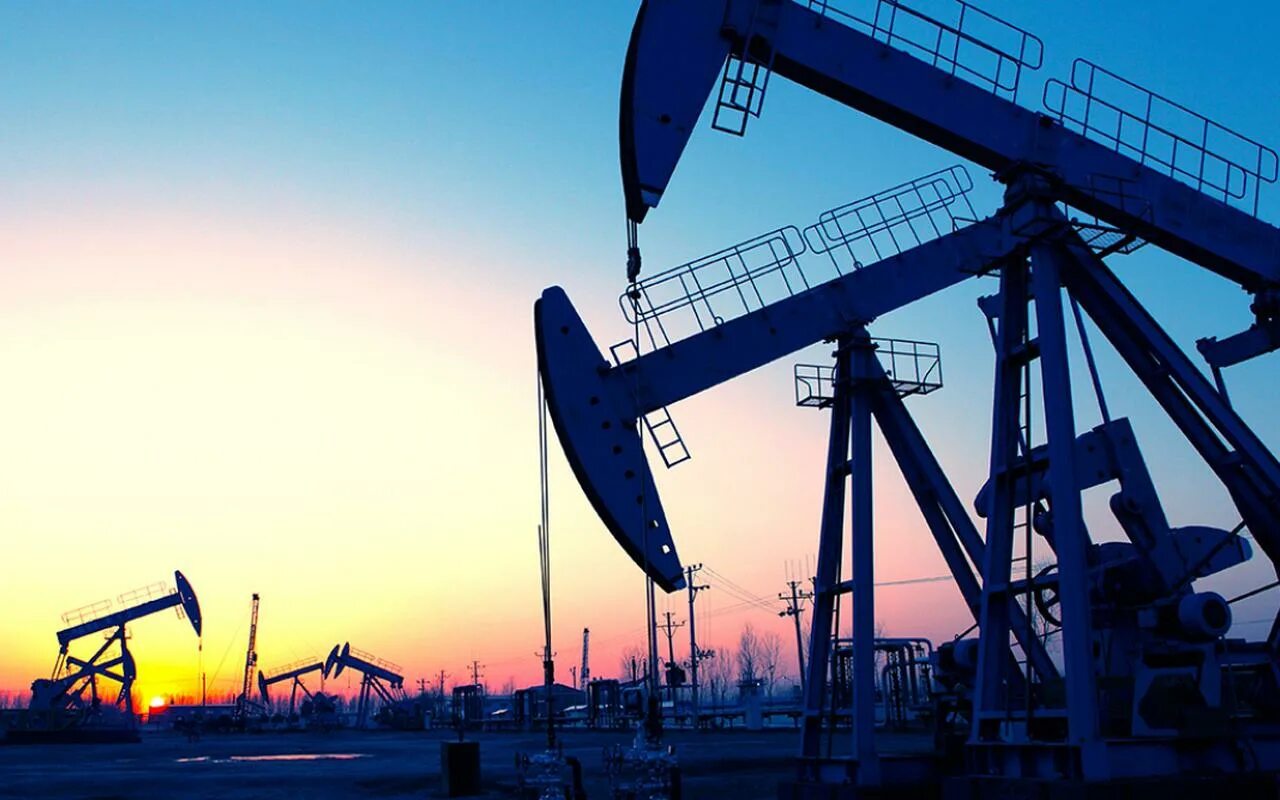 Энергетические ресурсы казахстана. Нефтяная вышка. Добыча нефти. Нефтедобывающая промышленность. Нефтегазовая вышка.