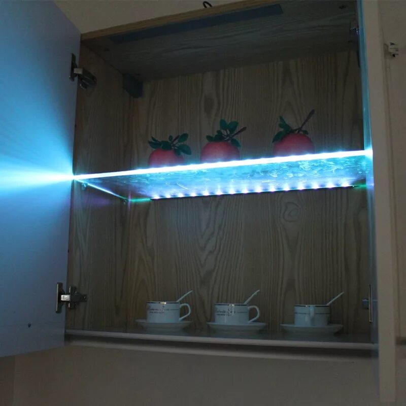 Светодиодный светильник Zeta GLASSLINE для подсветки стеклянных полок. Светодиодный светильник Zeta Glasline для стеклянных полок. МДМ подсветка стеклянных полок. Подсветка стеклополок светодиодная модуль 600. Лампа для витрины