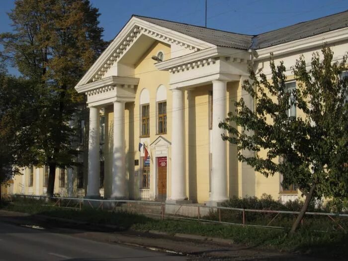 Ирбитский мотоциклетный техникум ирбит. Ирбитский мотоциклетный колледж. Мотоциклетный колледж ирбит. Имт ирбит. Гапоу со имт.