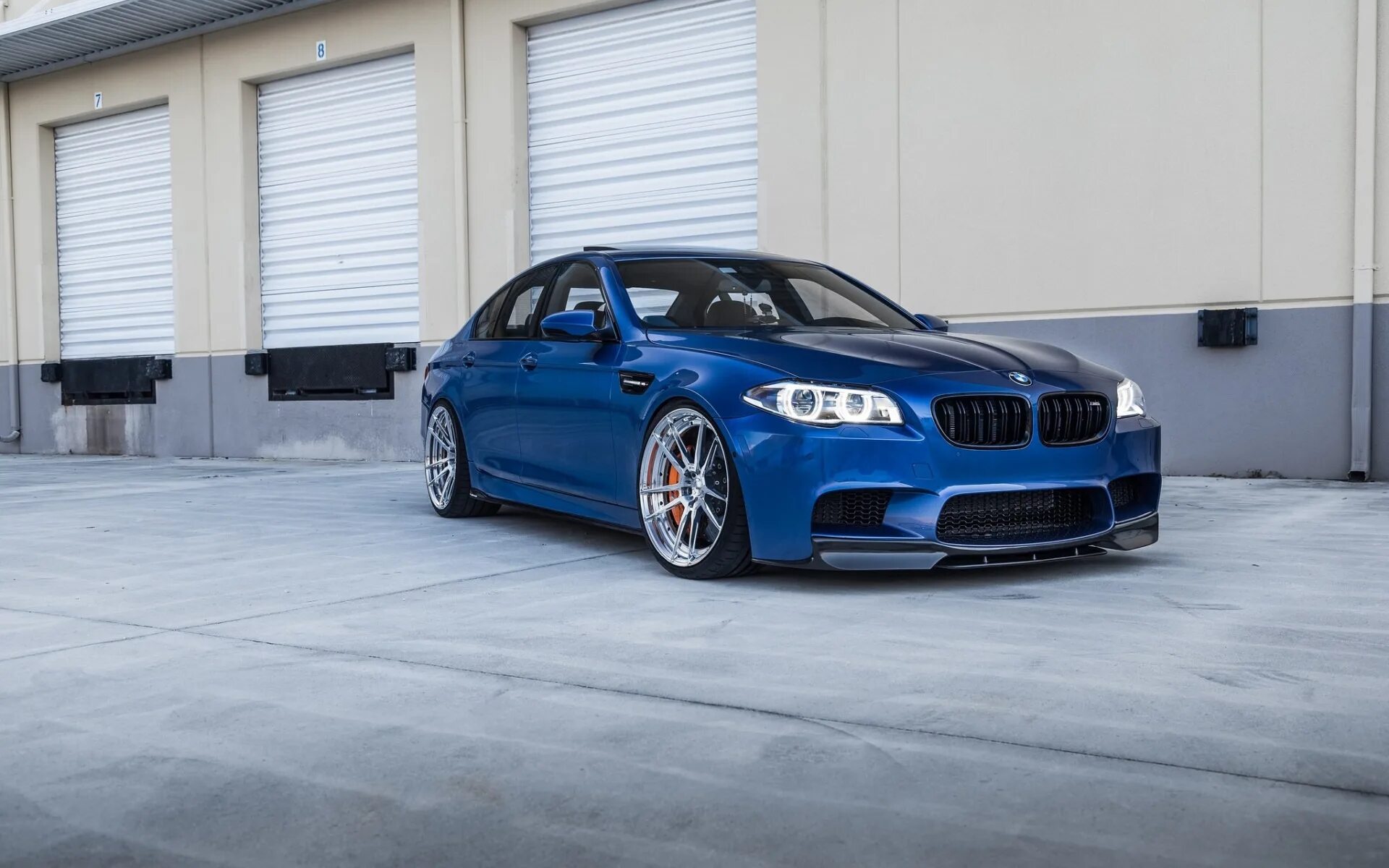 Мод на бмв м5 ф10. Bmw m5 f10 синяя. бмв м5 ф10. бмв м5 f10. bmw m5 f10 m5.