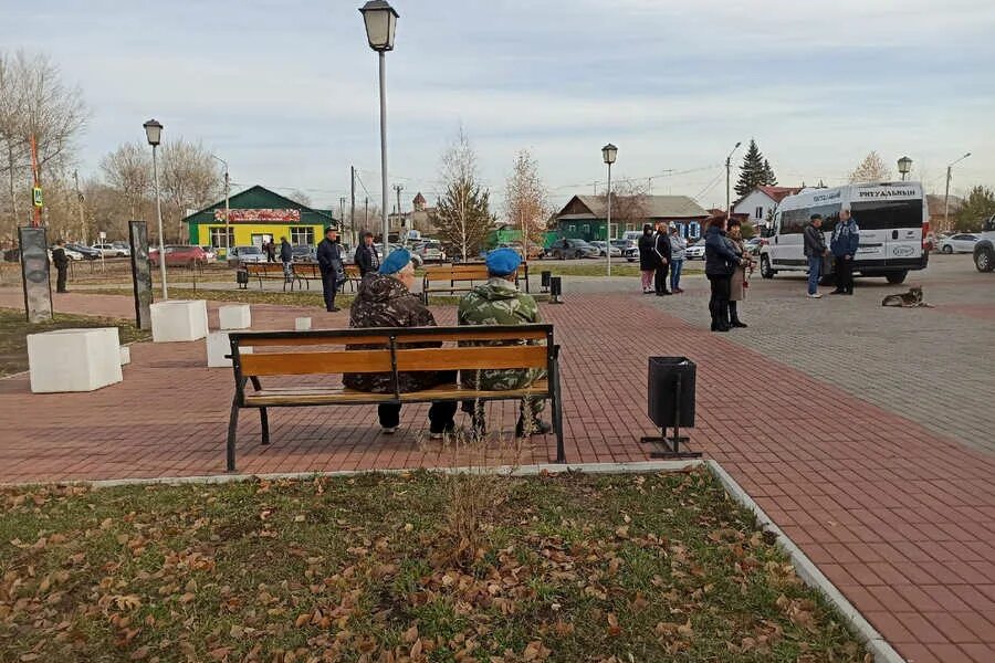 Прощание в Минусинске с погибшим. Прощание с солдатами Минусинск сегодня. День траура в россии 24.03