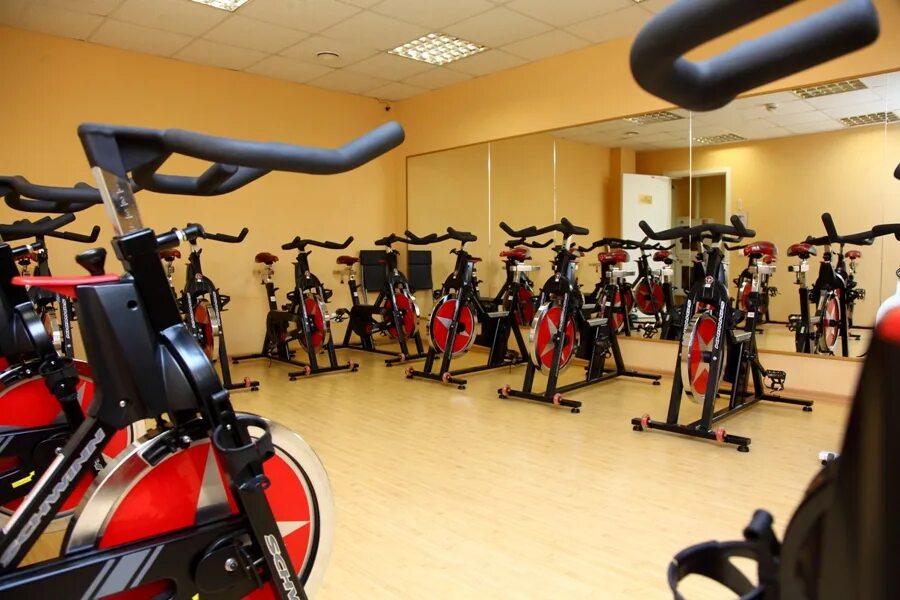 фитнес хаус большая разночинная 25. фитнес хаус престиж на левашовском. спб фитнес хаус на чкаловской. фитнес хаус кардиозона. фитнес хаус на чкаловском.