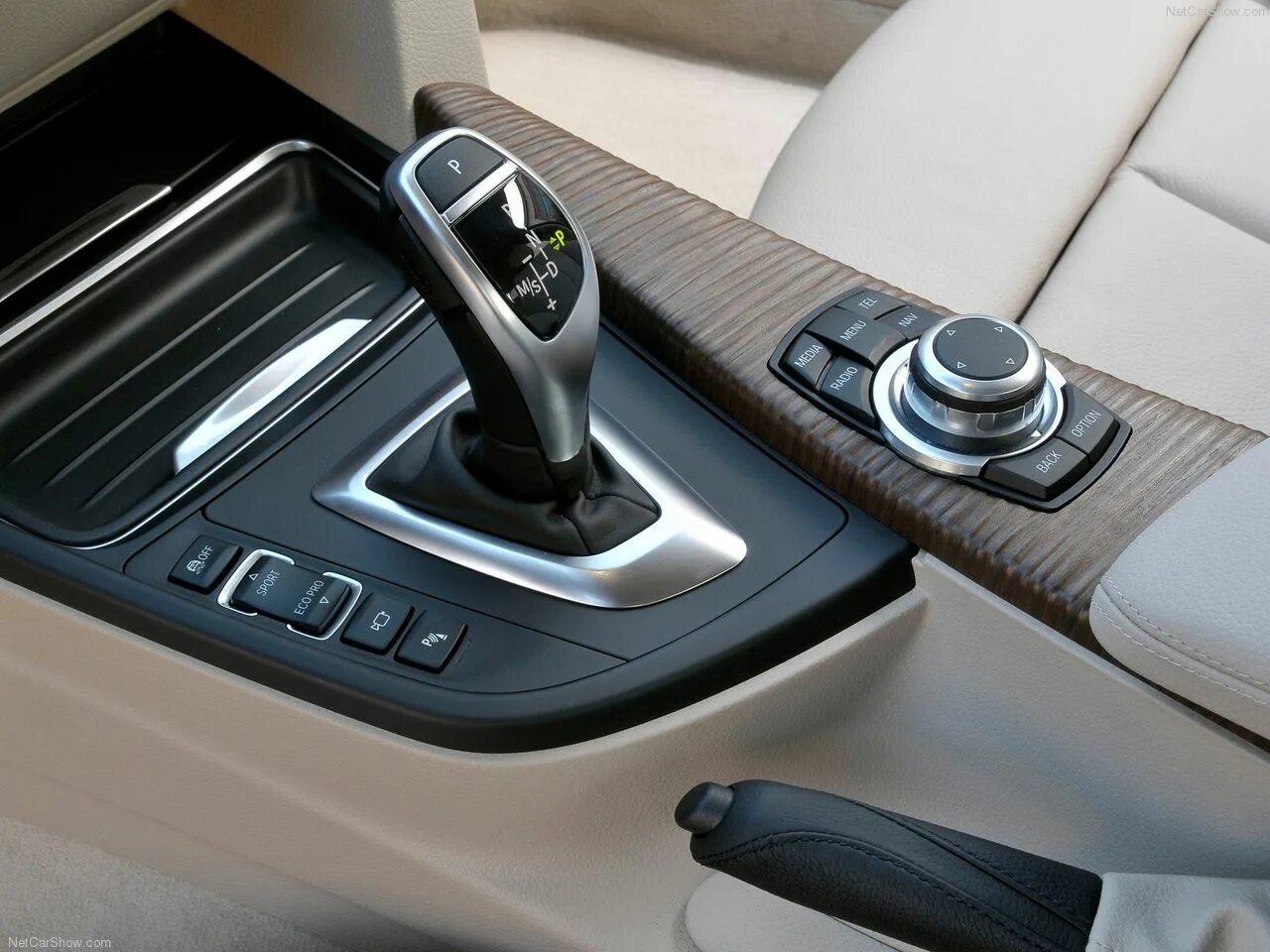 Бмв автомат машина. Бмв 320i передачи. коробка на bmw 320. бмв 320i передачи коробки автомат. бмв 3 f30 коробка.