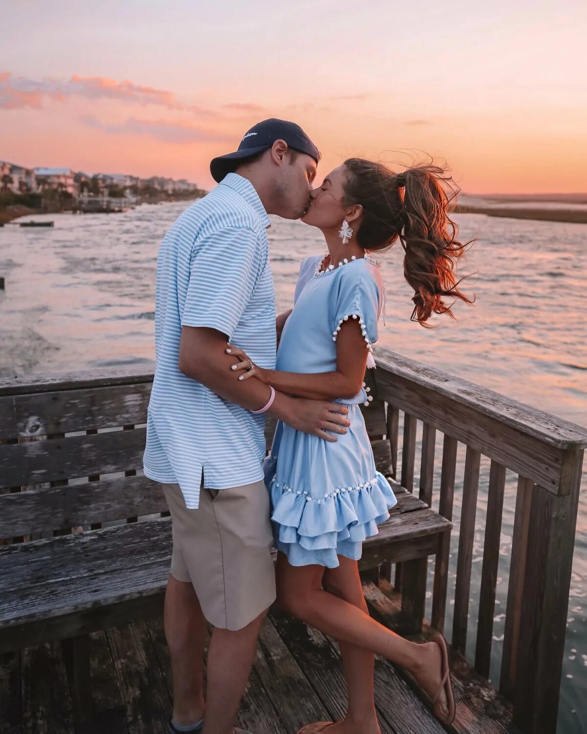 Парень и девушка в воде. Милые пары. Парень и девушка 2019. Милые парочки. Милые парочки.