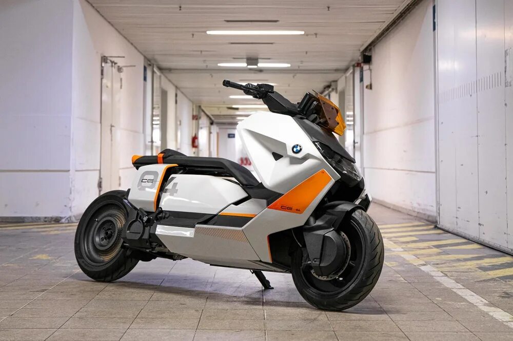 Электроскутер bmw ce 04. Электроскутер бмв 2021. Bmw электромотоцикл ce 04. Bmw электромотоцикл ce 04. Bmw электромотоцикл ce 04.