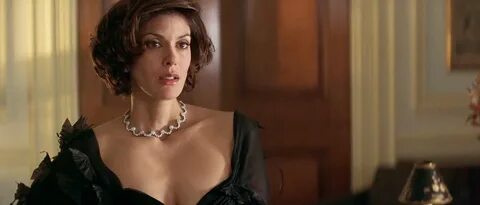 Teri Hatcher as Paris Carver / Tomorrow Never Dies (1997) / 38 Caps.