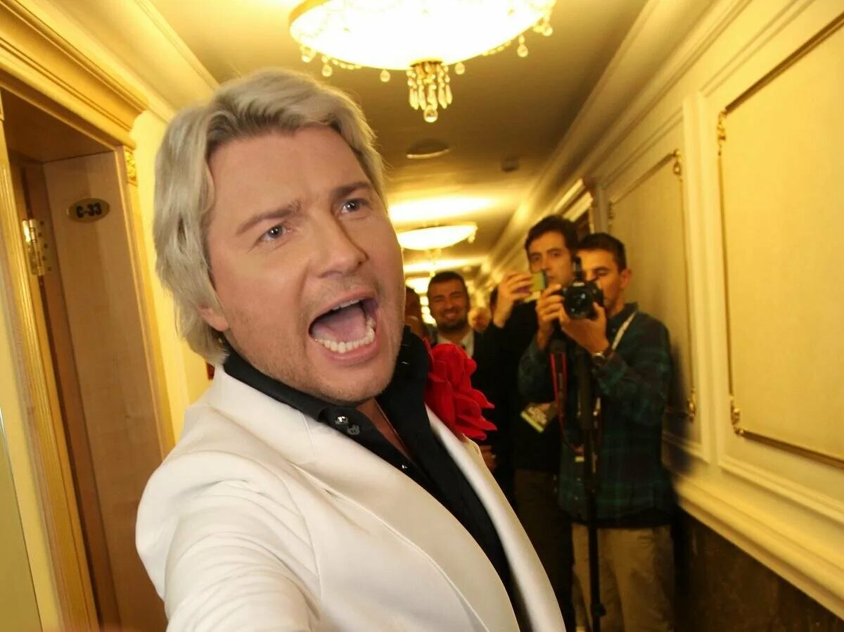 Басков р. Басков 2000 год.