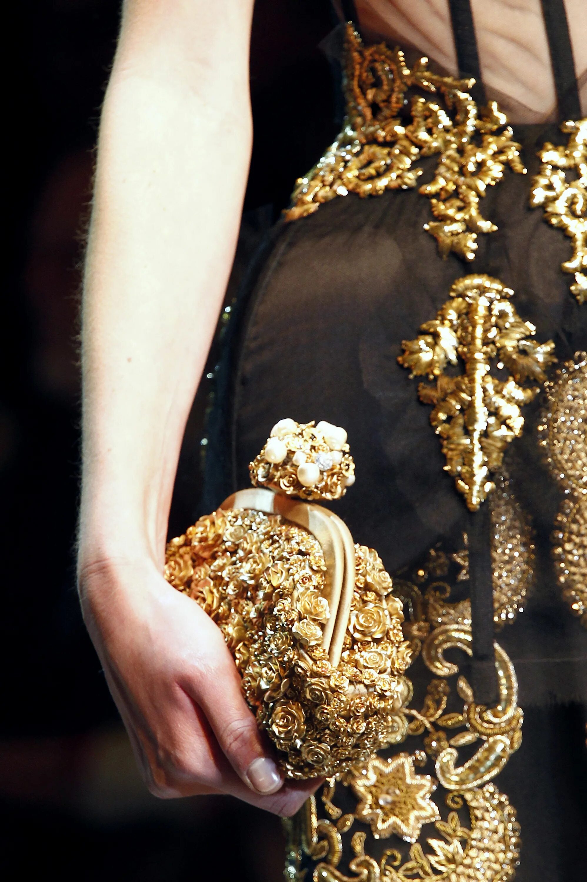 Серьги Дольче Габбана 2022. Дольче Габбана Барокко мода. Dolce& Gabbana Haute Couture 2012. Дольче Габбана Барокко мода 2012. Дольче габбана золото