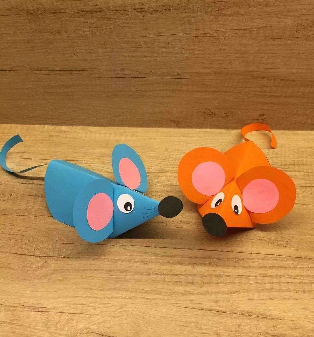 поделки из бумаги своими руками для детей. мышь из цветной бумаги. объемная аппликация мышка. поделка мышка из бумаги. мышонок из бумаги.