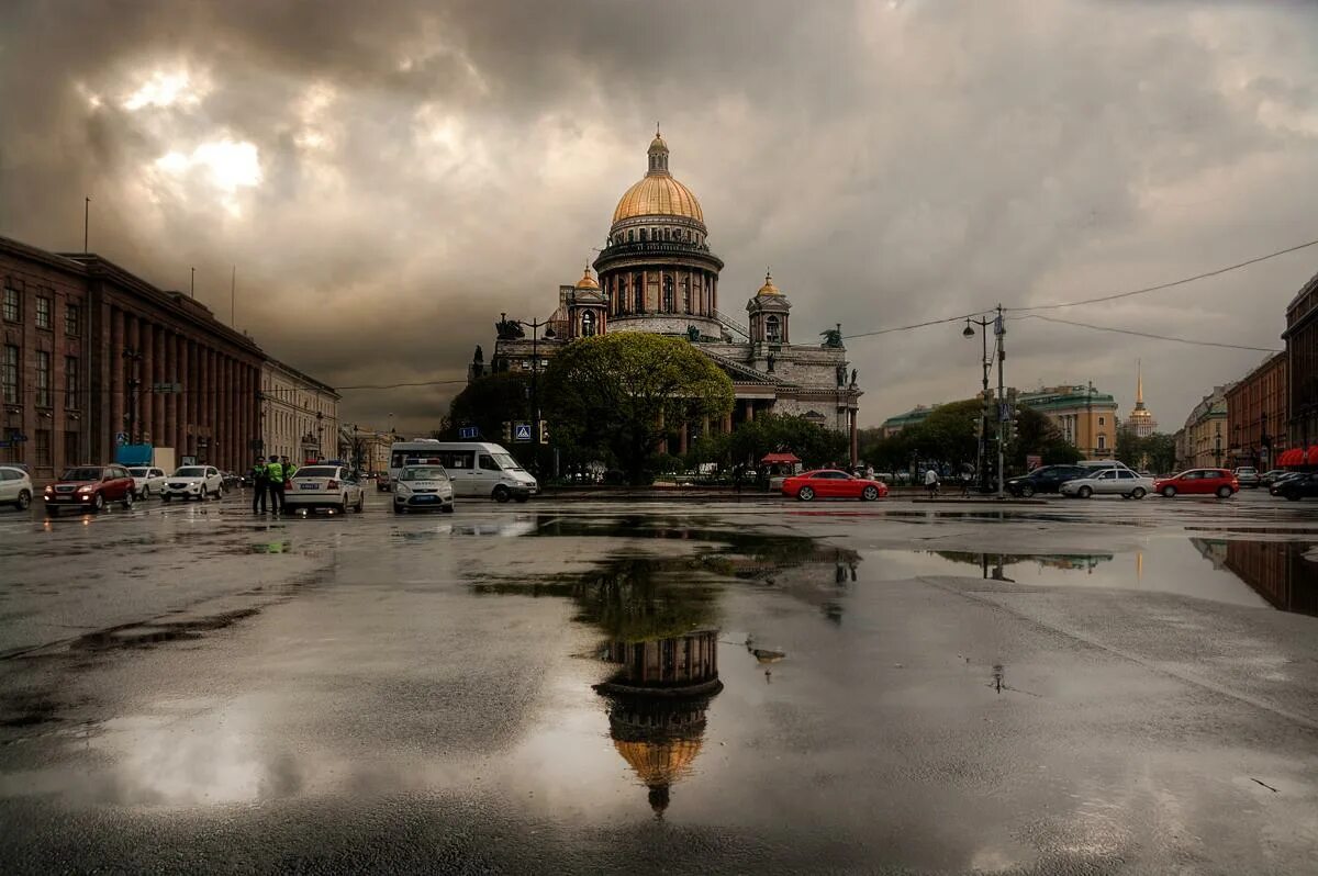 Дождливый Питер. Пасмурный дождливый Петербург. Дождь в Петербурге. Питер пасмурно. Пасмурный питер