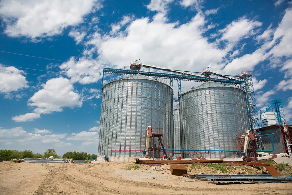 Поселок артемовский приморский край. Переработка рыбы. Предприятия приморского края. Перерабатывающих заводов. Промышленные предприятия приморского края.