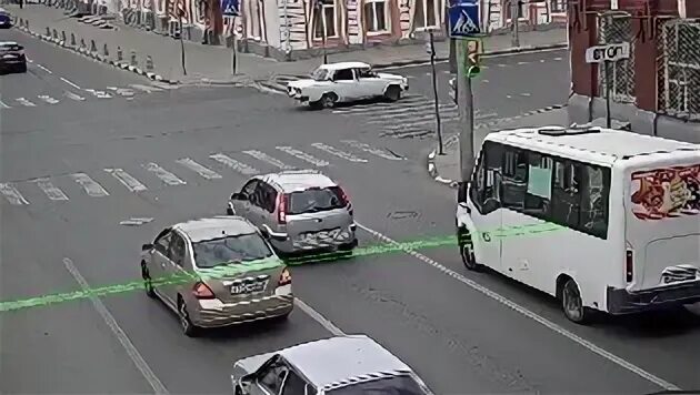 Как работает камера на светофор. Камера на стоп линию штраф. камеры фиксирующие стоп линию. камера фиксирующая пересечение стоп линии. светофор с камерой на стоп линию.