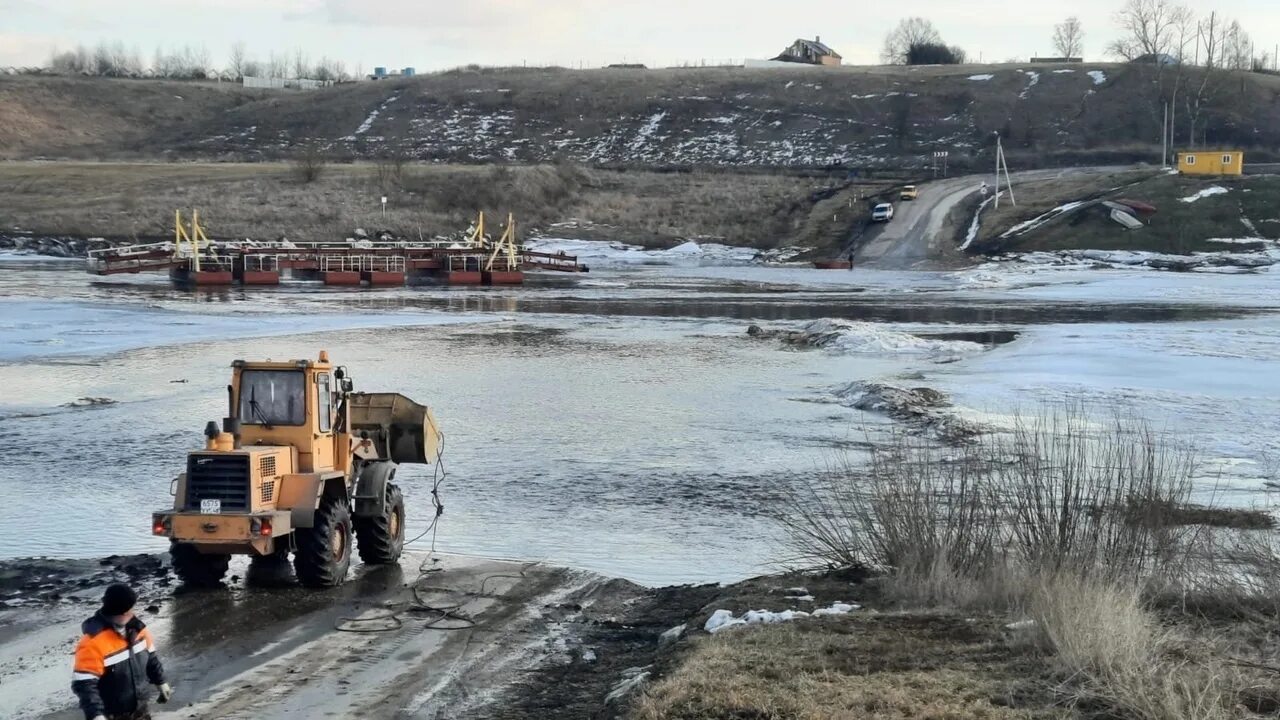 Уровень воды в мокше на сегодня. Река Дон. Понтонный мост. Мост через реку. Замятино Липецкая область Понтонный мост.