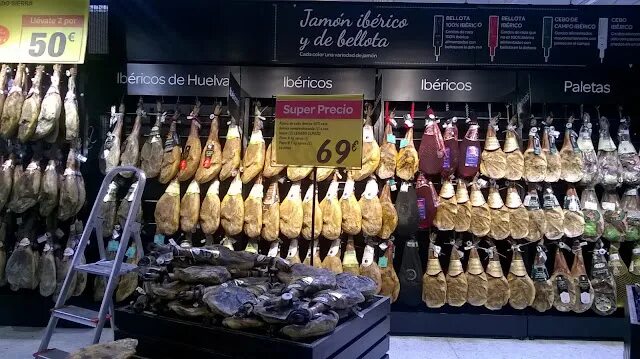 Магазин густо москва. Сеть густой. Кутузовский проезд 6. Сеть густой. Сеть густой.