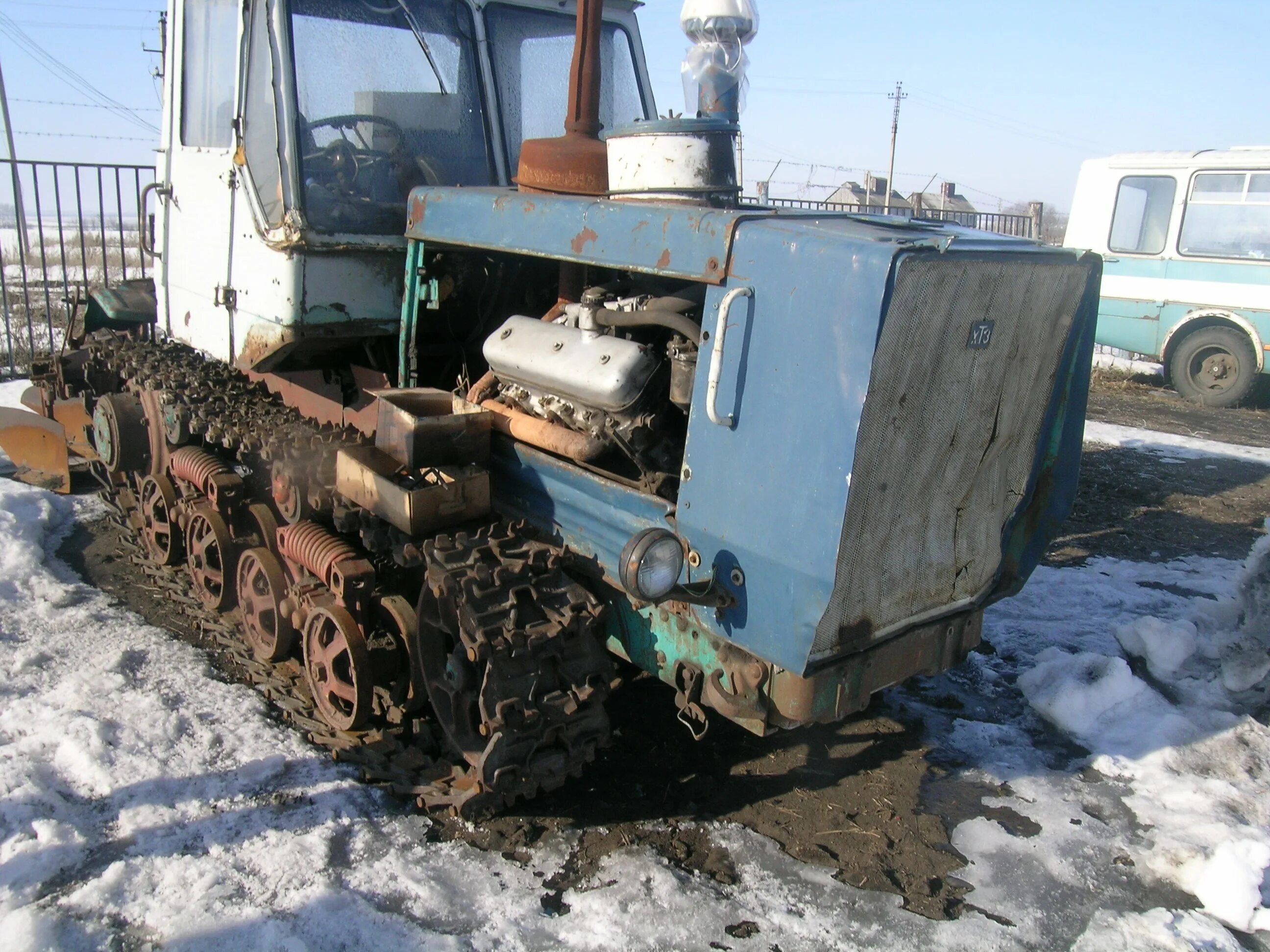 Т150 на гусеницах. Т150 на гусеницах
