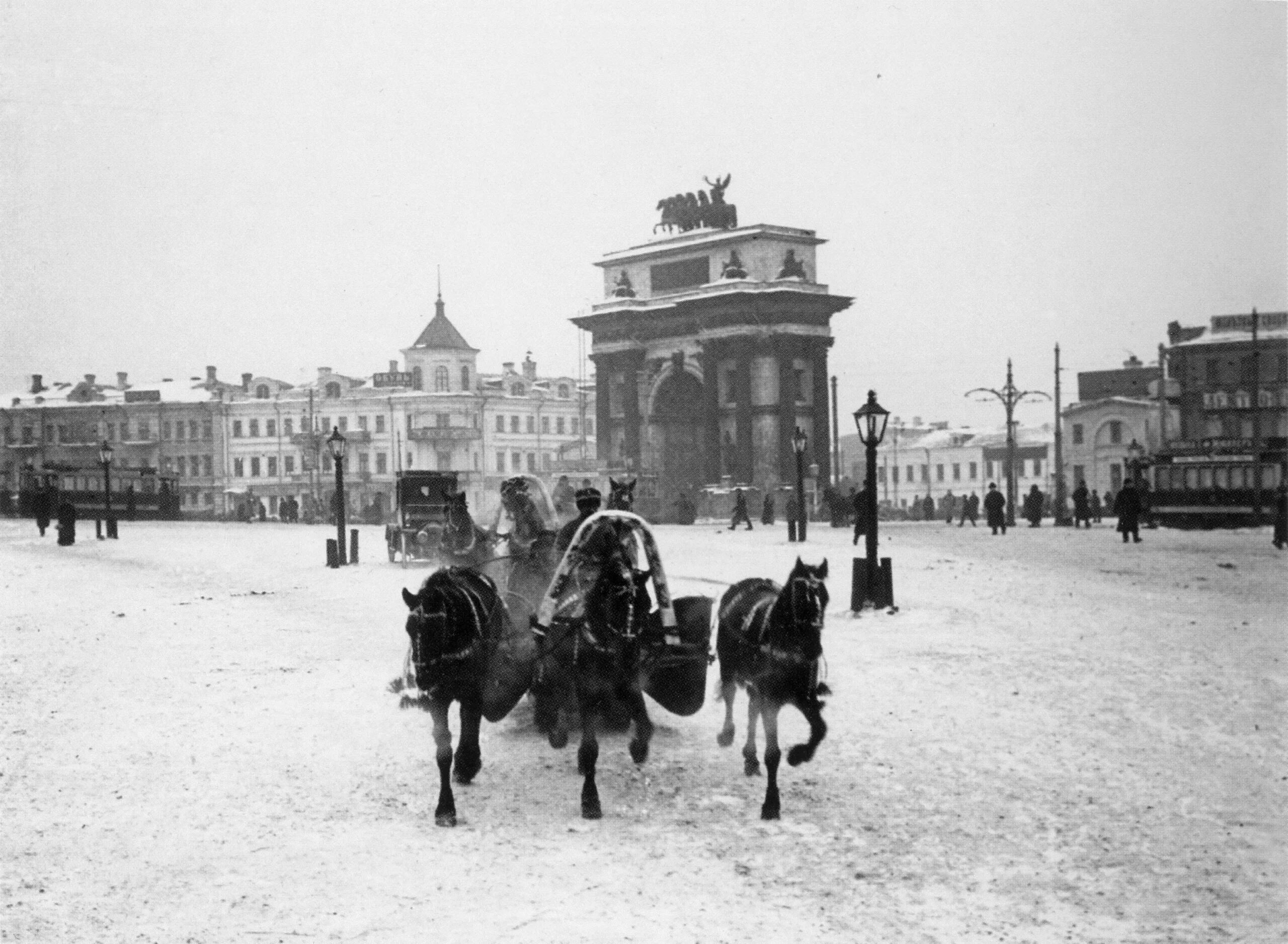 1908 г россия. Москва 1900 1914 годов в фотографиях Сергея Челнокова. Тверская.застава.Москва.1900. Тверская застава 1812. Москва Тверская 1910 года-.