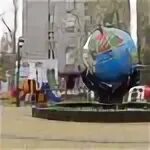 Памятник Глобус в Тюмени. Скульптура Глобус Тюмень.