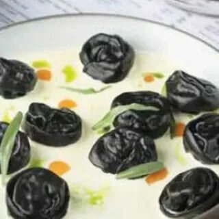 Черные пельмени рецепт