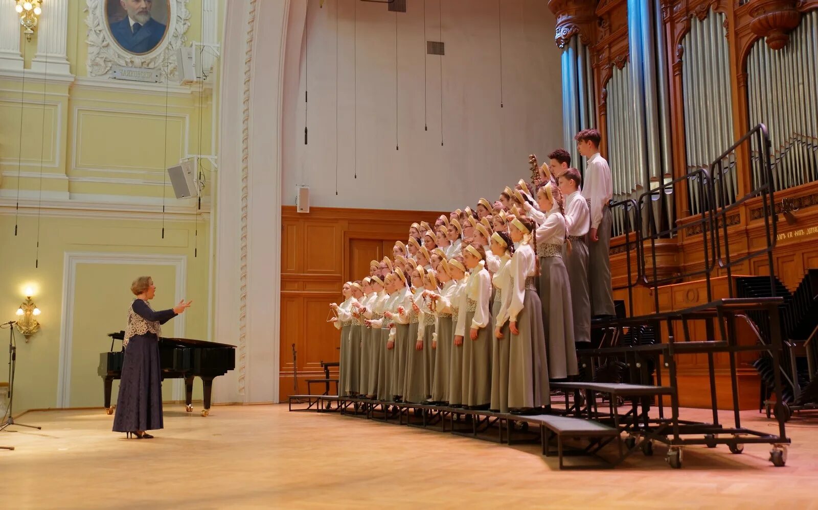музыкальная школа 60 имени чайковского. римский корсаков могучая кучка. контур выступление хора. б. чайковский московская школа.