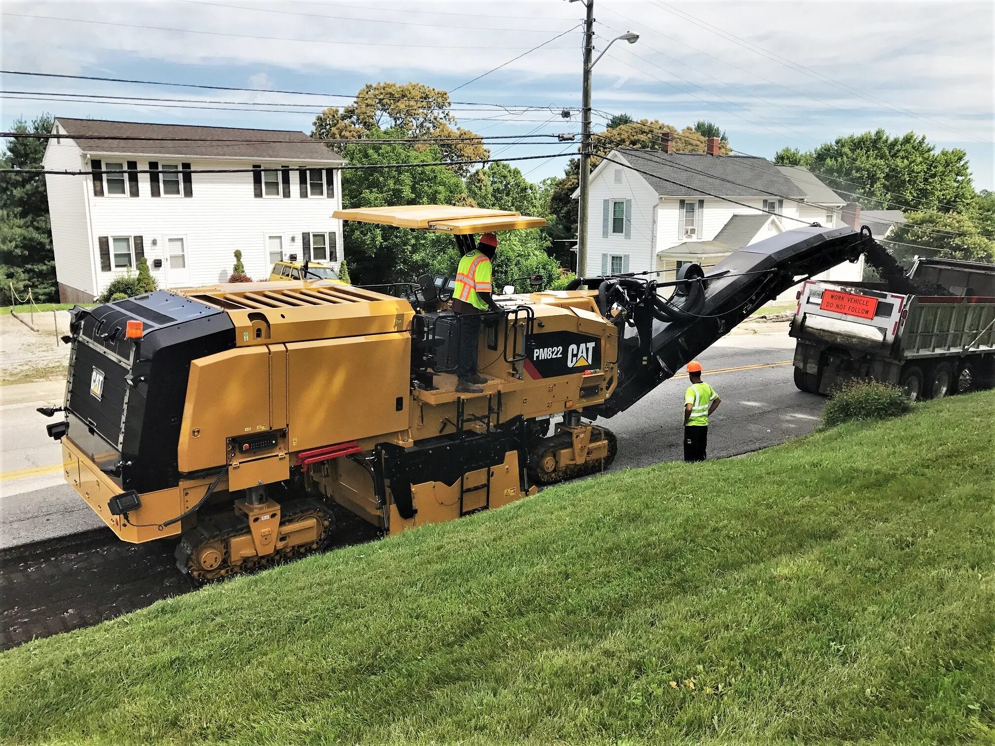 Машина которая разрушает дома. Дорожная фреза Caterpillar PM 822. Дорожная фреза Caterpillar PM 820. Фреза дорожная Caterpillar pm620. Фреза Виртген w210 XP.