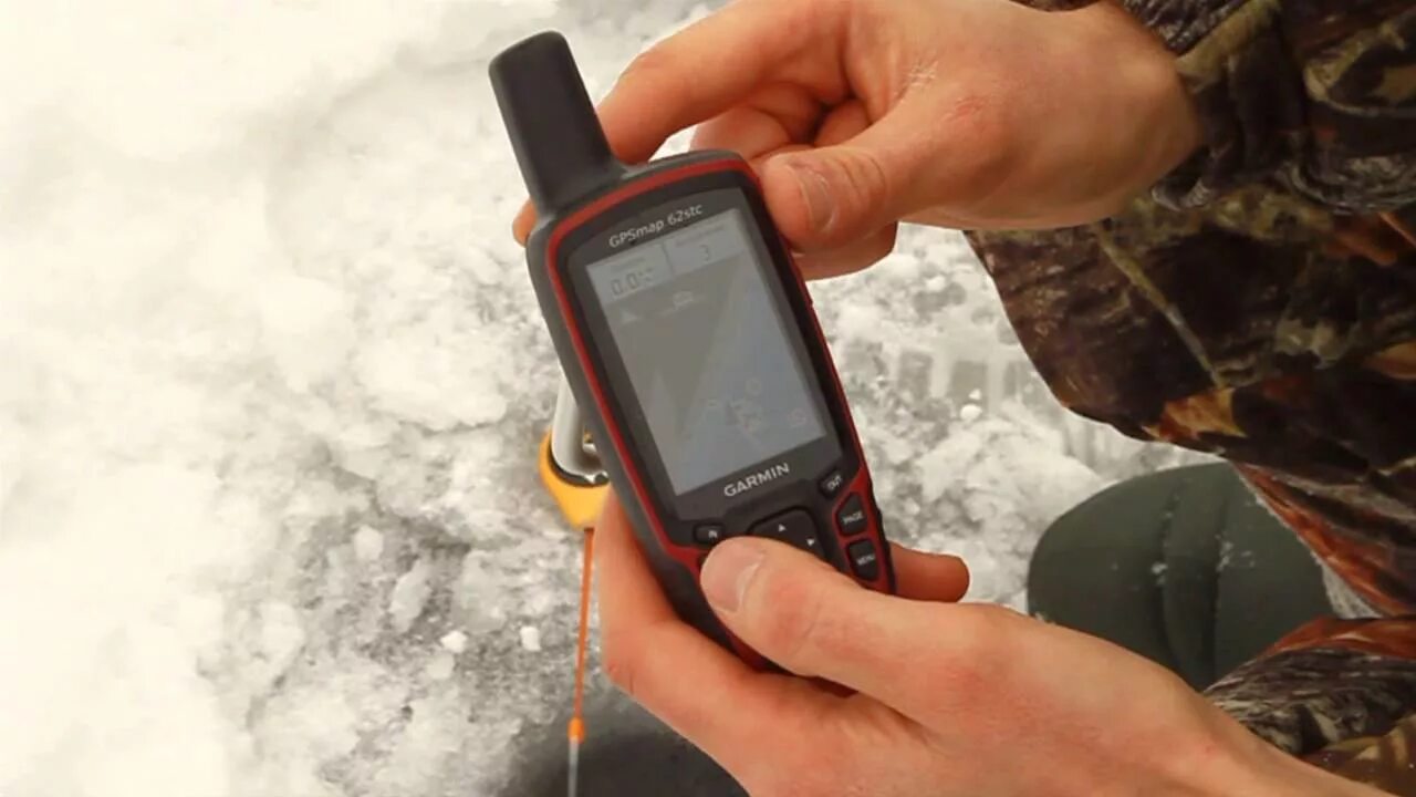Какой навигатор лучше установить для леса. Навигатор garmin gpsmap 62stc. garmin gpsmap 62. gpsmap 62stc кабель. гармин stc.