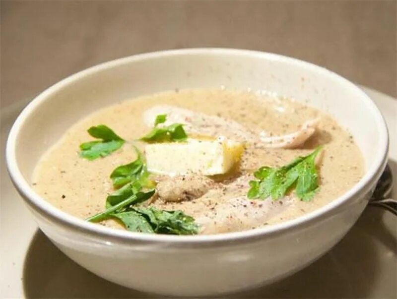 Суп пюре из курицы со сливками. Суп-крем «куриный со сливками». суп пюре из курицы. суп пюре из птицы. суп пюре с курицей.