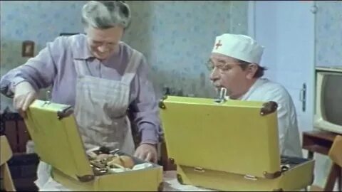 Желтый чемоданчик королев