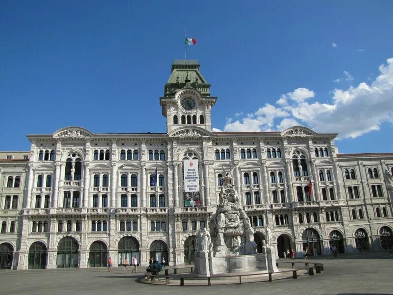 Ратуша в европе. Париж. Baltimore city hall. Xiv округ парижа. Сити-холл (лондон).