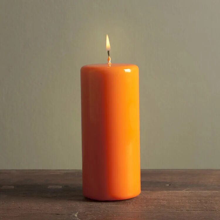 Оранжевая свечка. Оранжевая свечка. Оранжевый огонь свеча. Свеча оранжевая. Оранжевая свеча в магии.