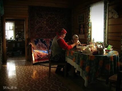 Дом бабушки находится в деревне