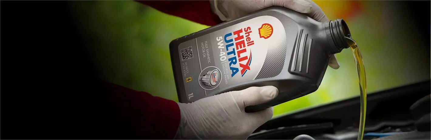 Заливаем масло shell. Моторное масло баннер. Реклама моторного масла Shell. Замена моторного масла. Banner Saslo Shell.