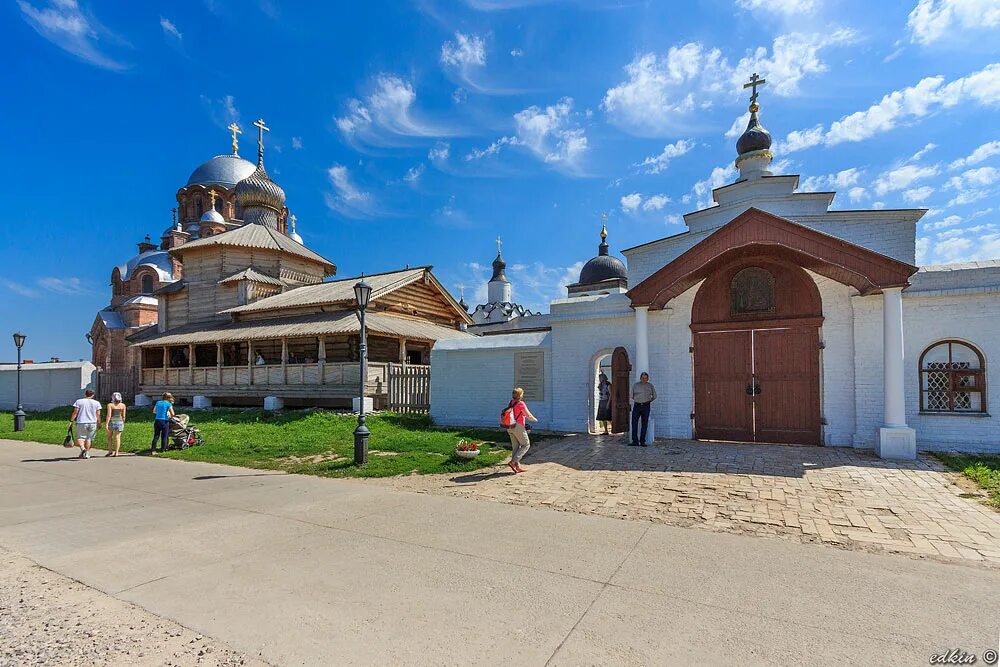 Свияжск храм. Иоанно-Предтеченский монастырь Свияжск. Иоанно-Предтеченский монастырь остров град Свияжск. Свияжский монастырь Иоанно-Предтеченский Свияжский женский. Храм Свияжск женский монастырь.