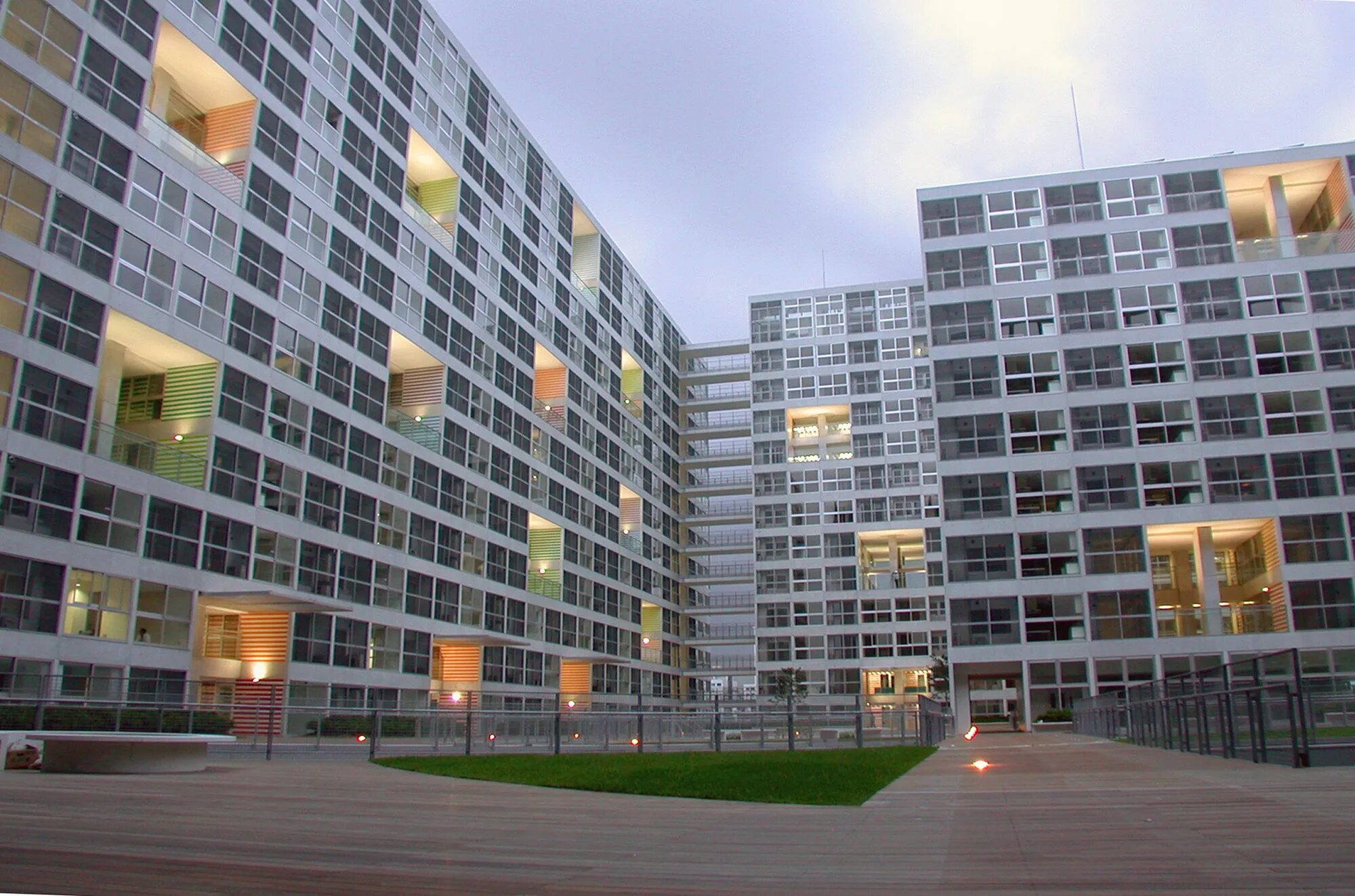Shinonome canal court. Архитектурное бюро mvrdv. Рикен ямамото. Рикен ямамото. Рикен ямамото.
