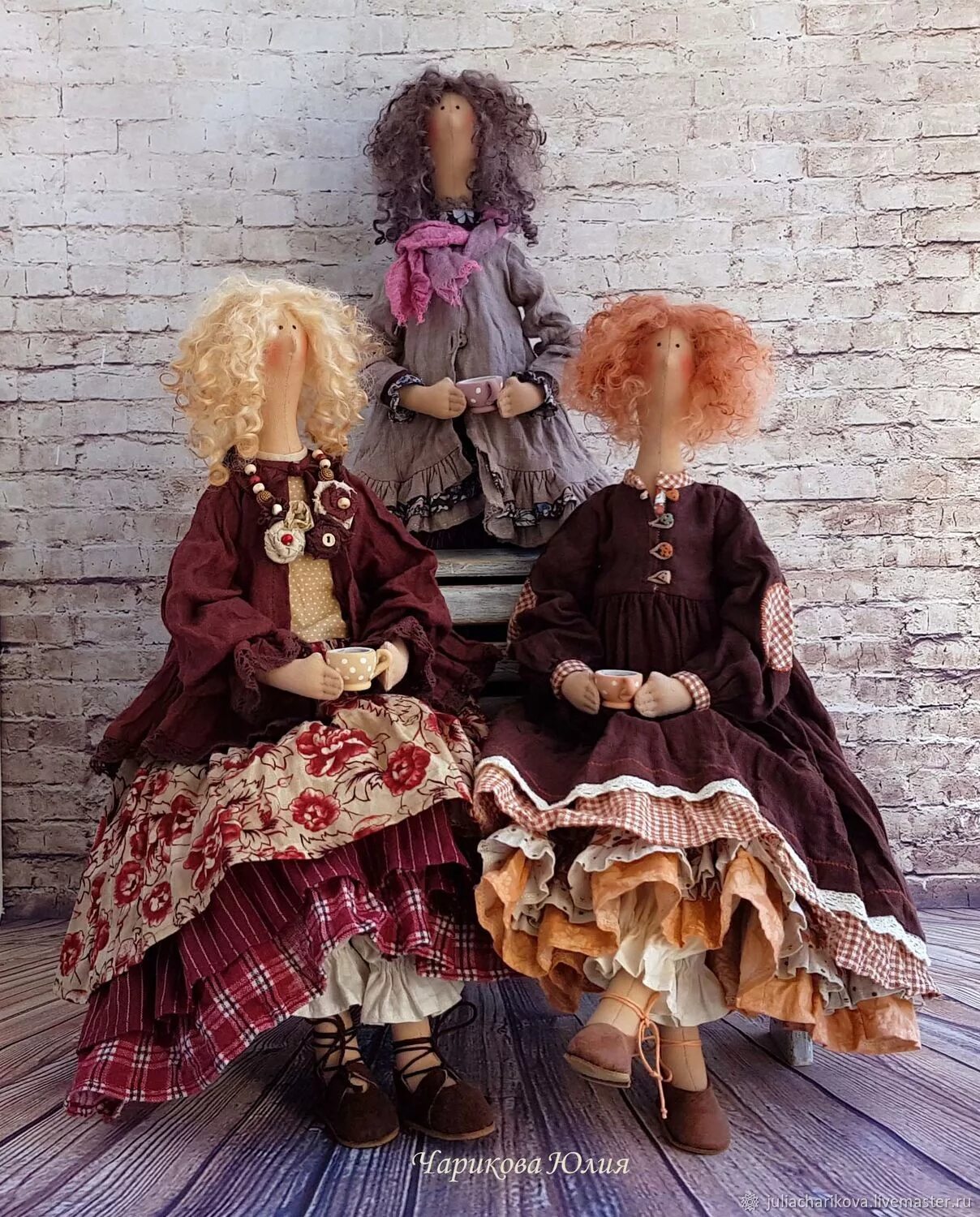 Платье бохо кукольное. Кукольные платья в стиле бохо. Тильды юлии чариковой. Текстильные куклы в стиле бохо. Интерьерная кукла в стиле бохо.