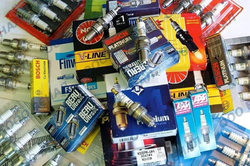 Лучшая фирма свечей зажигания. Свеча зажигания 6всvr11 spark plugs. Spark plug свечи зажигания. Свечи зажигания лпж4. Свечи фирмы.
