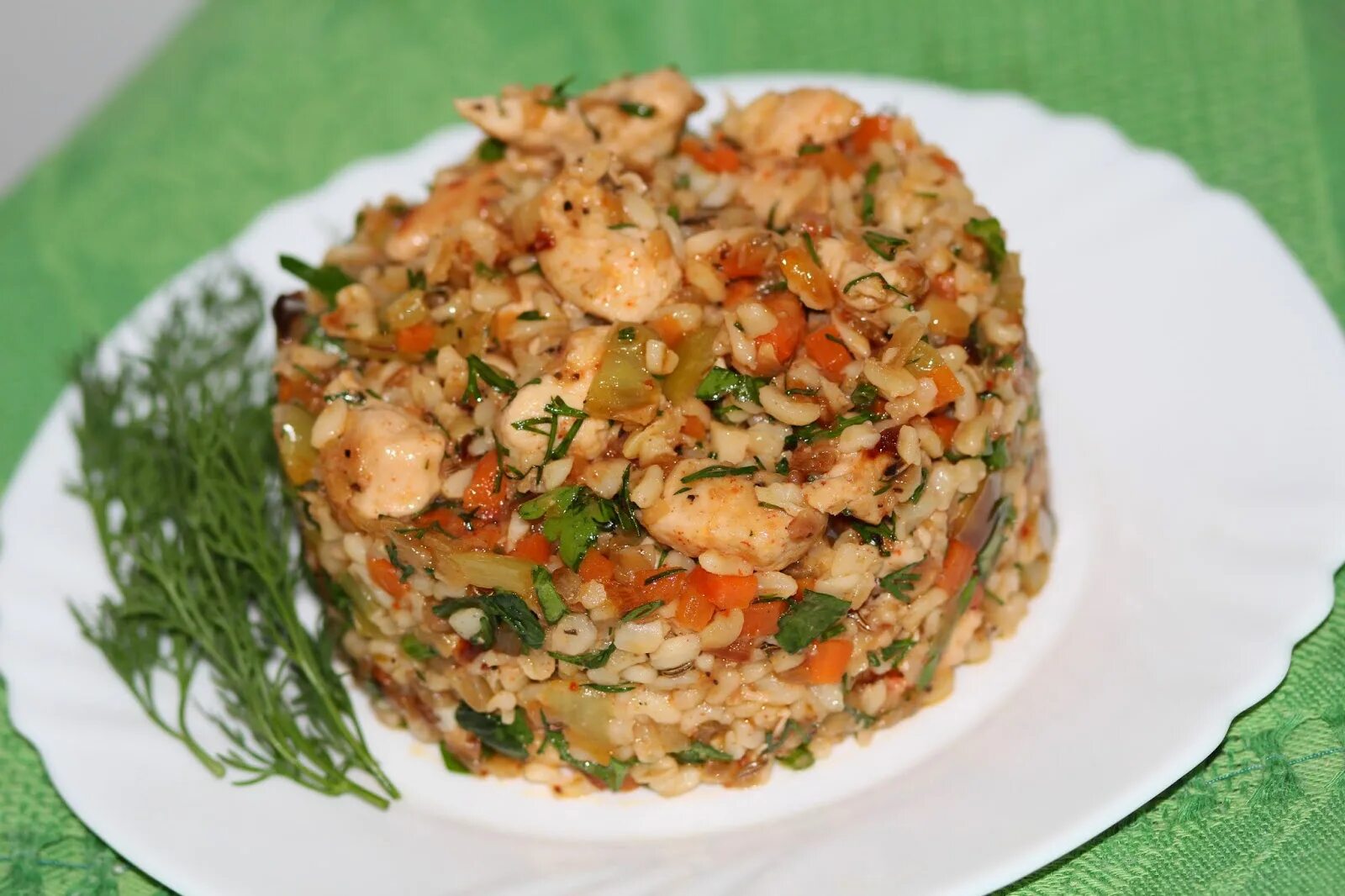 Суп с чечевицы и булгура. Булгур и кус кус. Постные супы монастырская кухня. Булгур с овощами фото. Постный булгур.