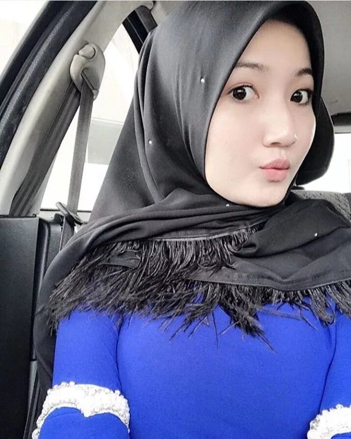 Malay jilboob. Awek. Awek jilbab. Awek jilbab. Awek bogel x.