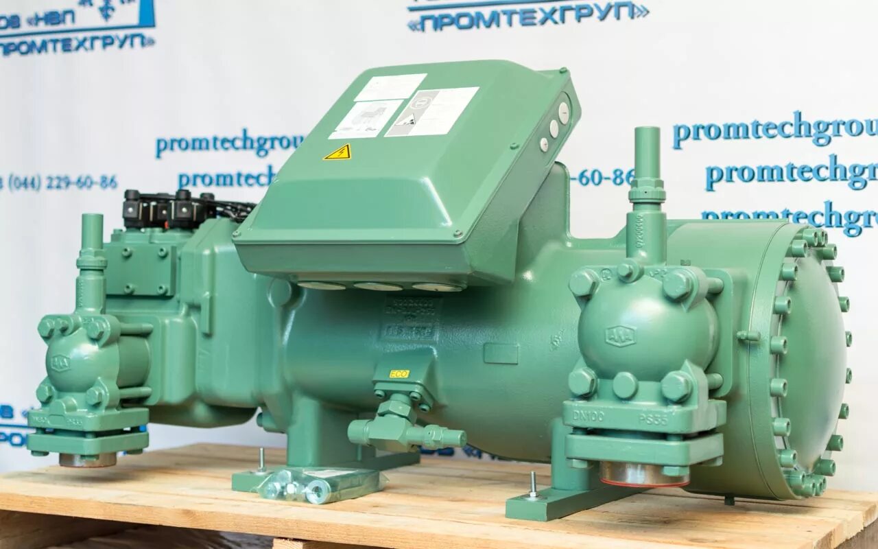 Bitzer hsn. Холодильный компрессор битцер. винтовой компрессор битцер. hsn8571 -125 bitzer. винтовые холодильные компрессоры bitzer.
