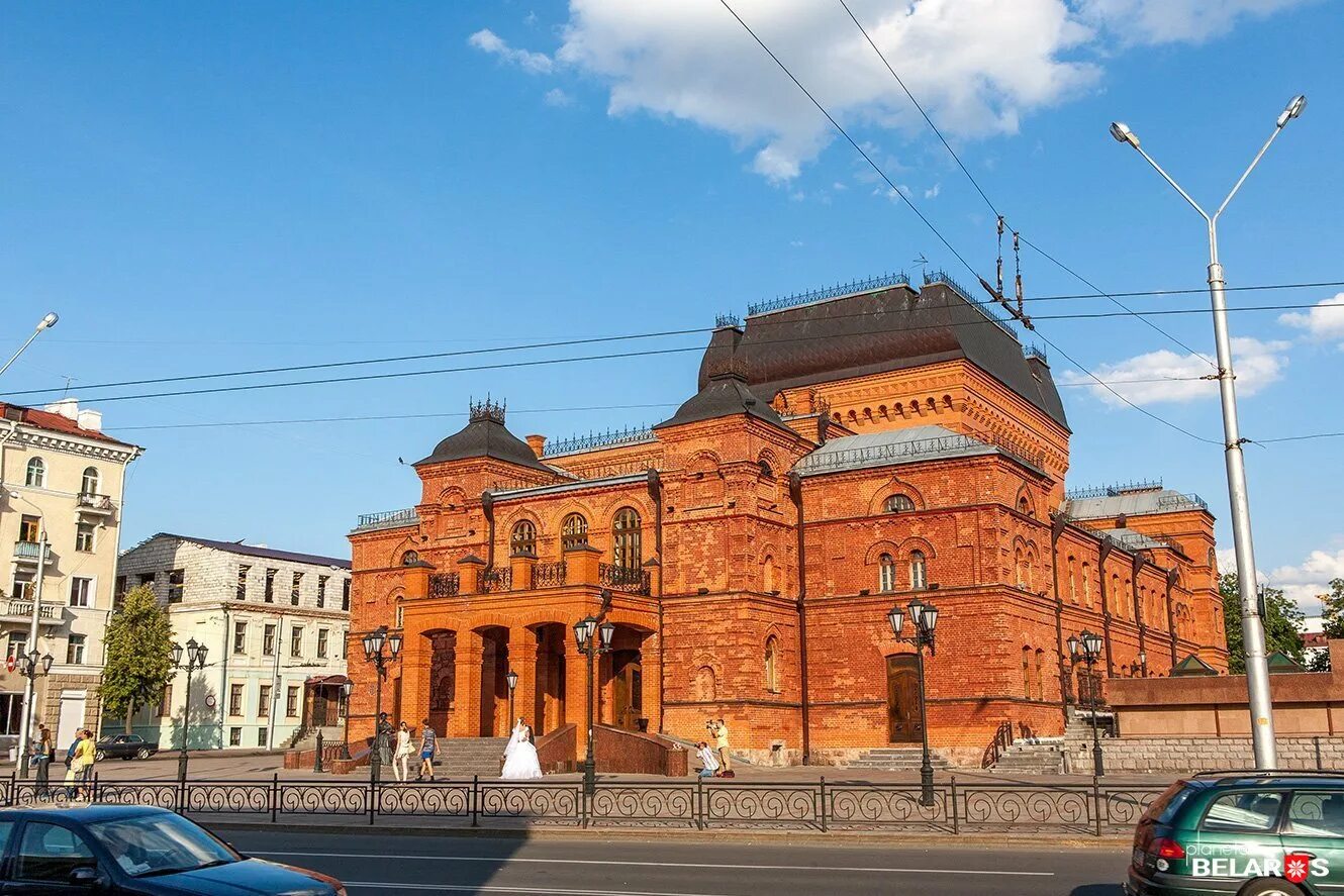 Могилевский драмтеатр. Могилев драмтеатр смотреть фото.