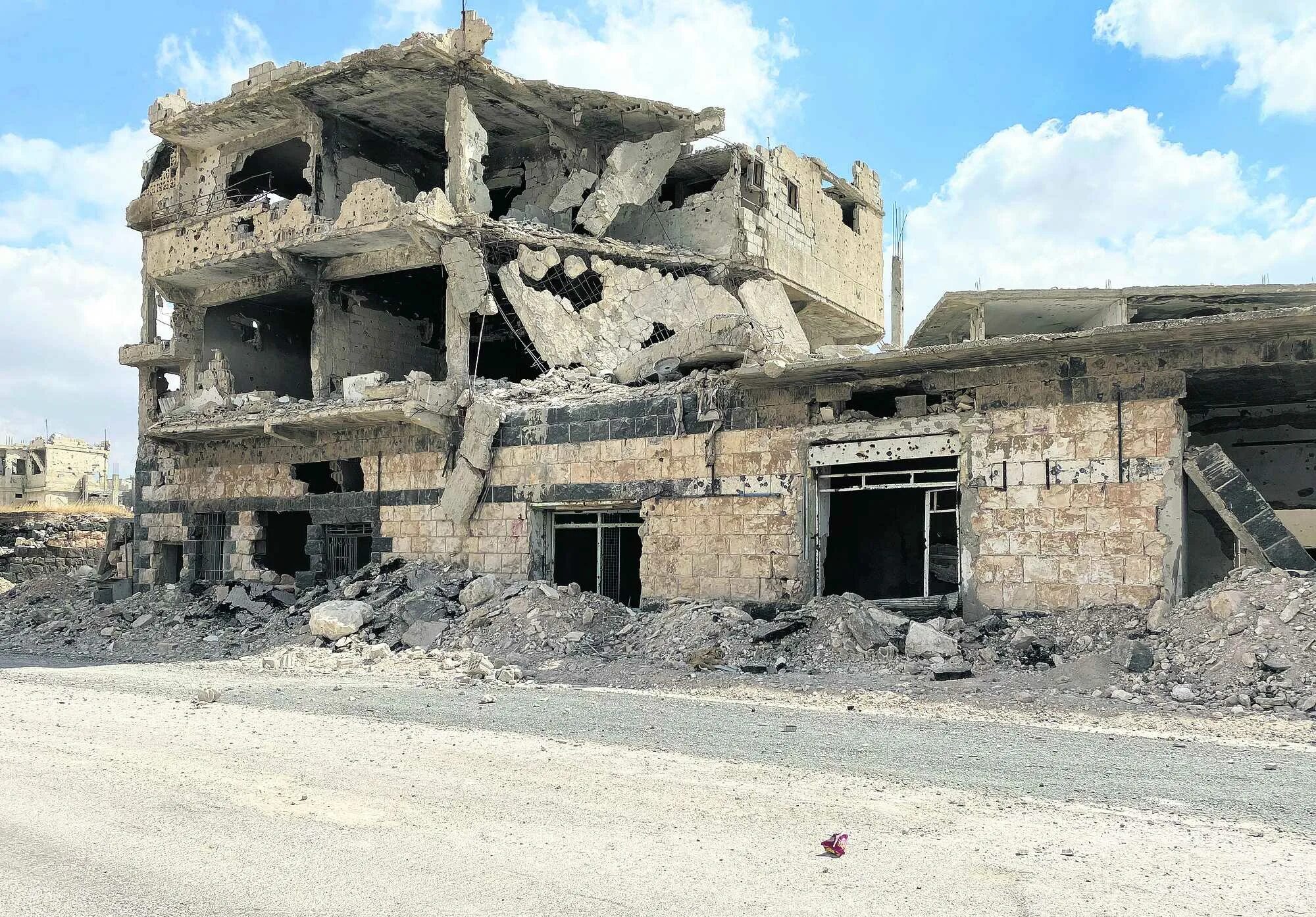 Идлибской зоне деэскалации в Сирии. Идлибская зона. Террористы совершили обстрел в Идлибской зоне деэскалации в Сирии. Сирия новости часа