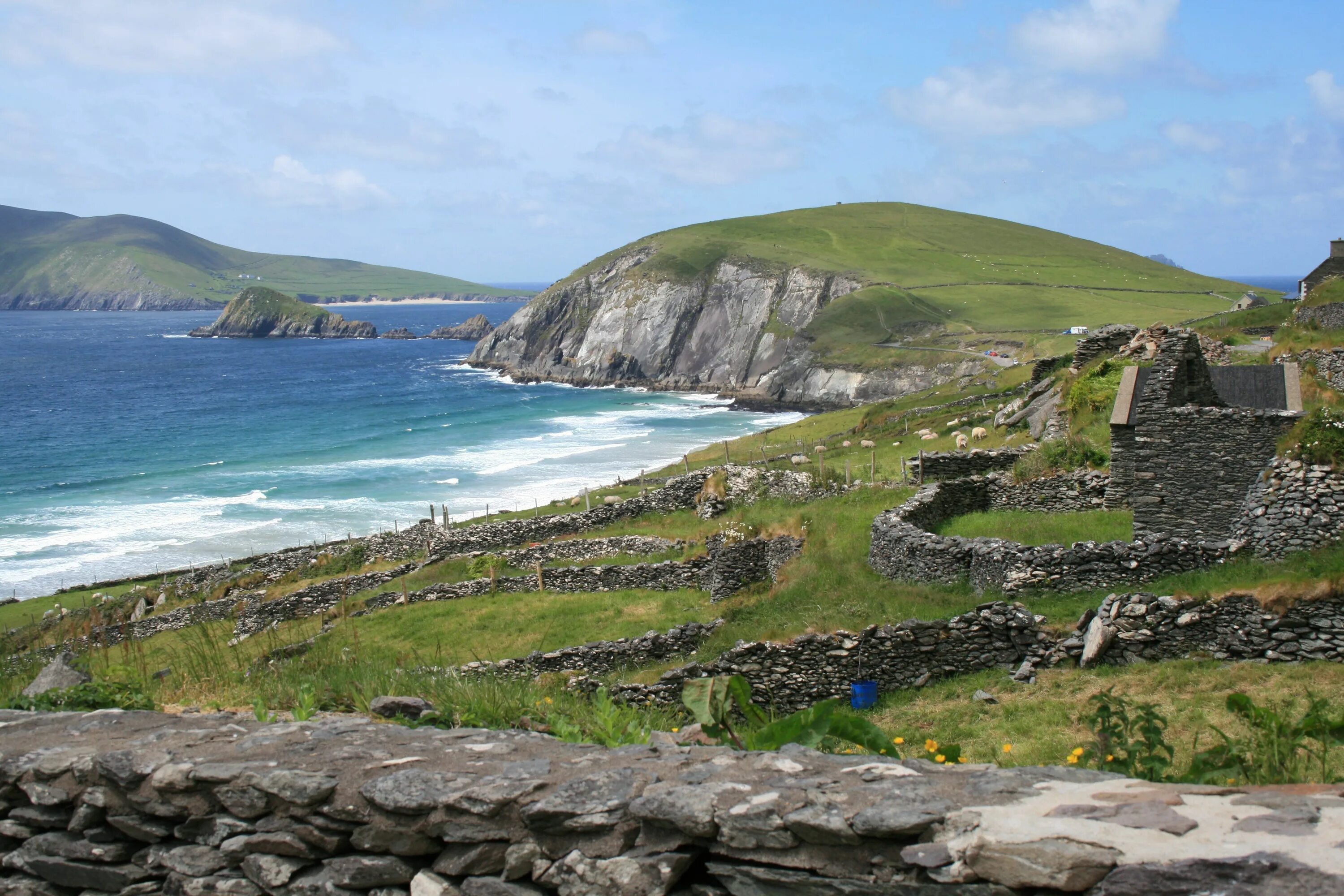 Ireland area. Полуостров Дингл Ирландия. Остров Ардмор Ирландия. Пляж Бриттас Бэй Ирландия. Дангарван Ирландия.