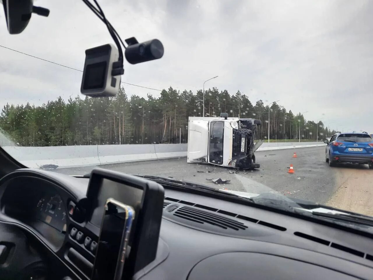 Сургут лянтор авария вчера. Дтп сургут лянтор. Дтп сургут лянтор. Авария сургут лянтор вчера на трассе. Дтп сургут лянтор.