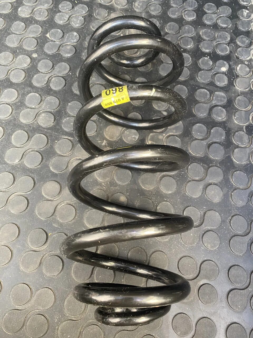 Bmw x6 e71 пружины. Пружина задняя бмв х5 е70. Bmw x1 подвеска. Пружины заниженные бмв х5 е53. Пружины бмв х5.