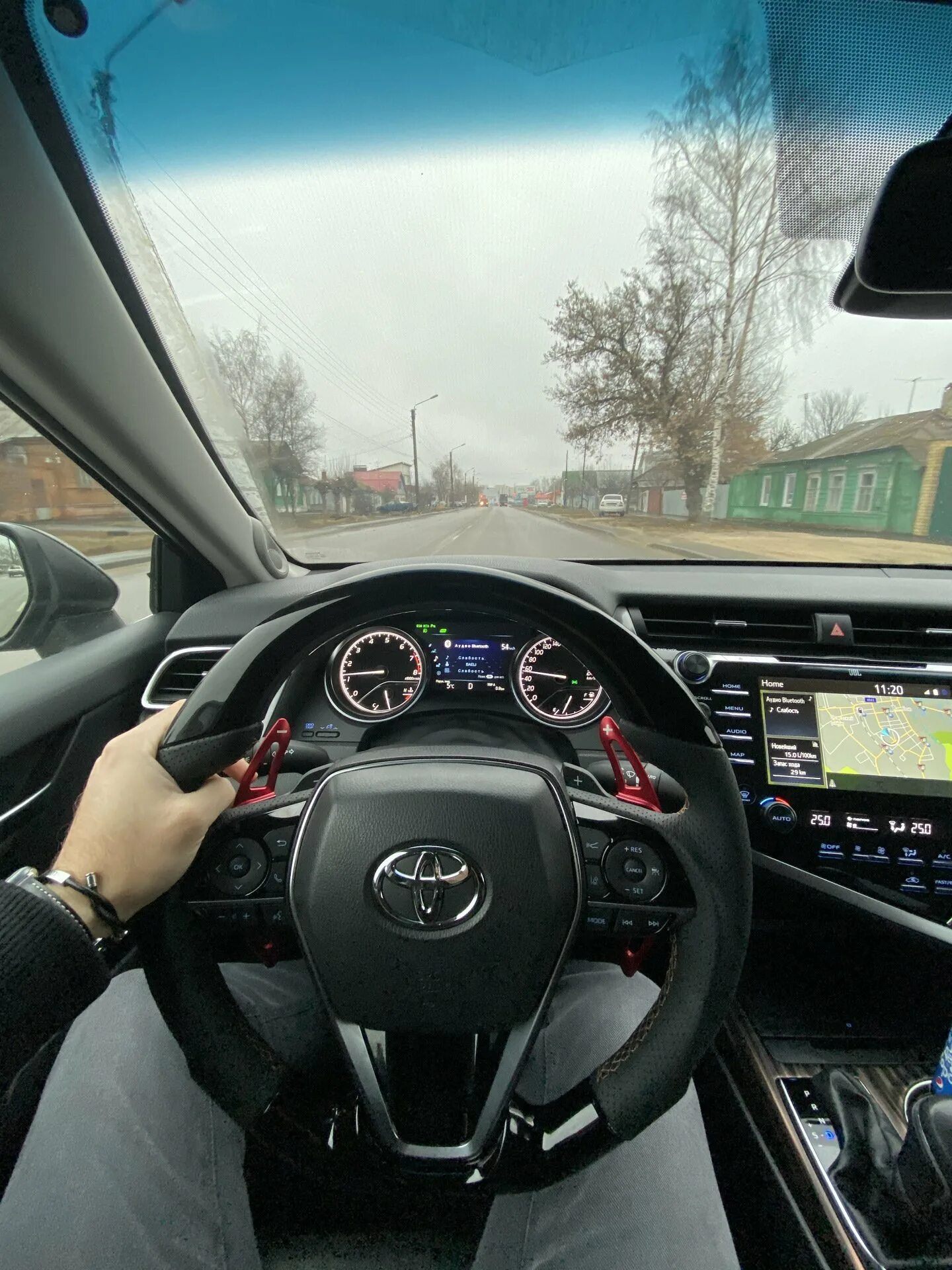 Тойота руками фото. Toyota camry xv 70 руль. руль камри v70 2.0. за рулём тойота камри 70. тойота камри 70 3.5 салон.