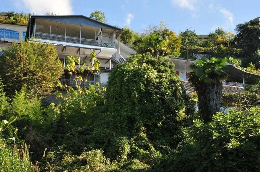 Ул генерала дбар. Генерала дбар 5 гагра. улица генерала дбар гагра фото. ул генерала дбар 18. улица генерала дбар дом 37.