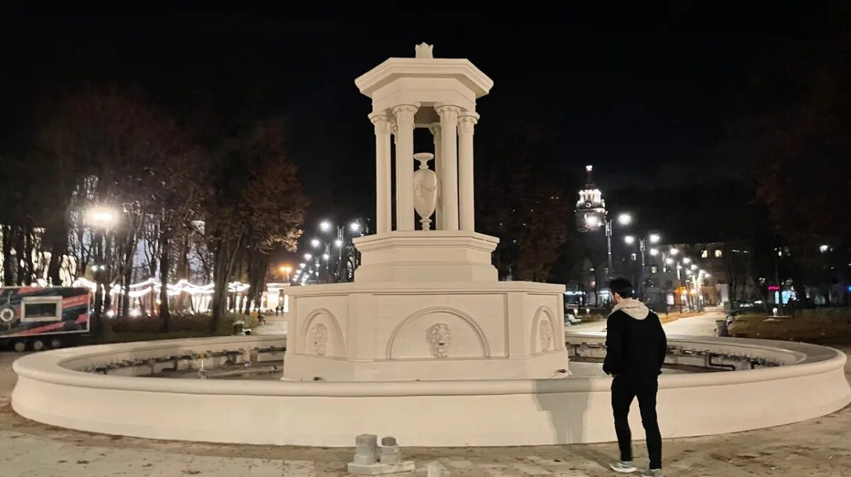 Парк Орленок Воронеж. Старый парк Орленок Воронеж. Парк Орленок Воронеж ночью. Парк Орленок Воронеж фото.