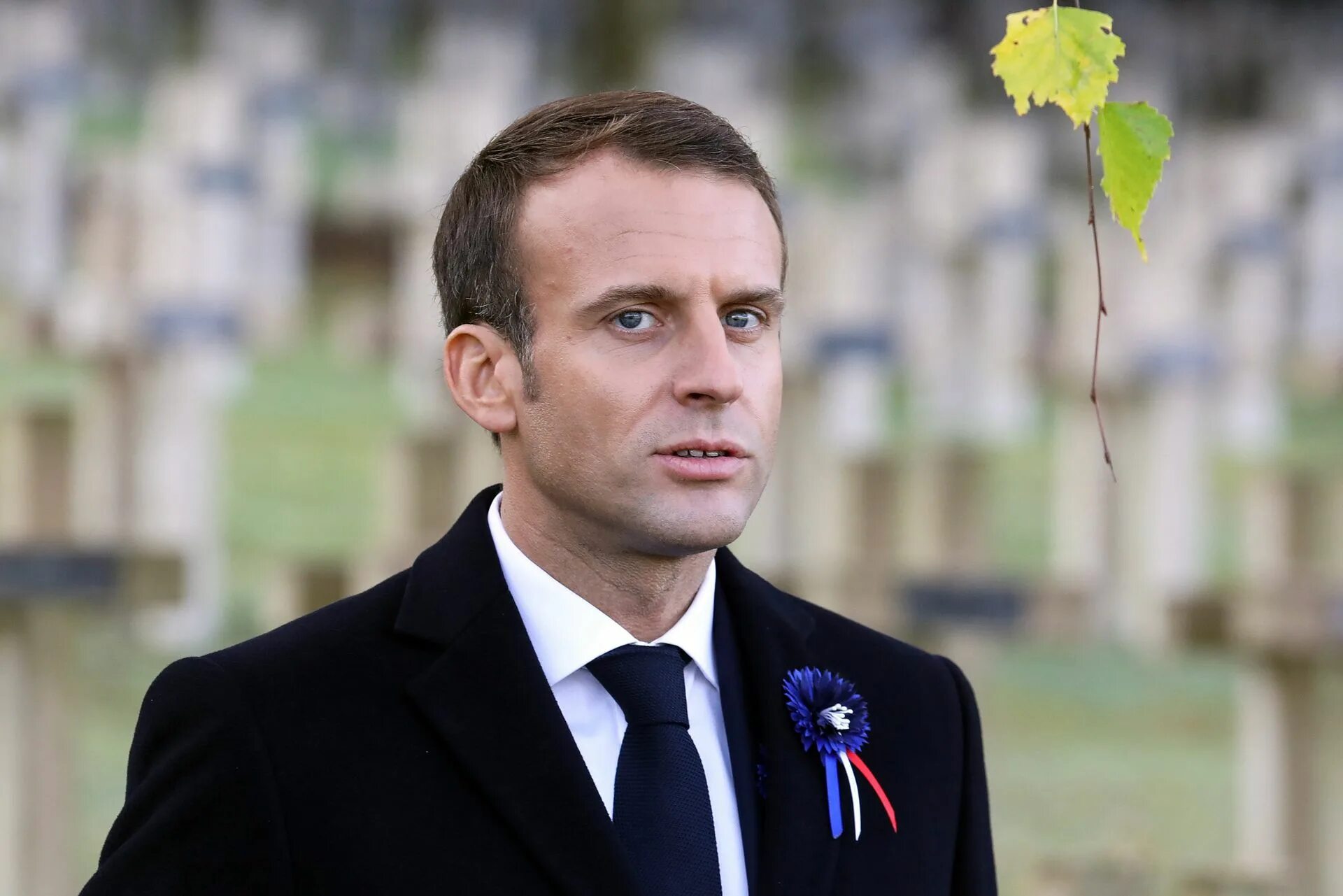 Покушение на макрона новости сегодня. Макрон Людовик. Emmanuel Macron aesthetic.