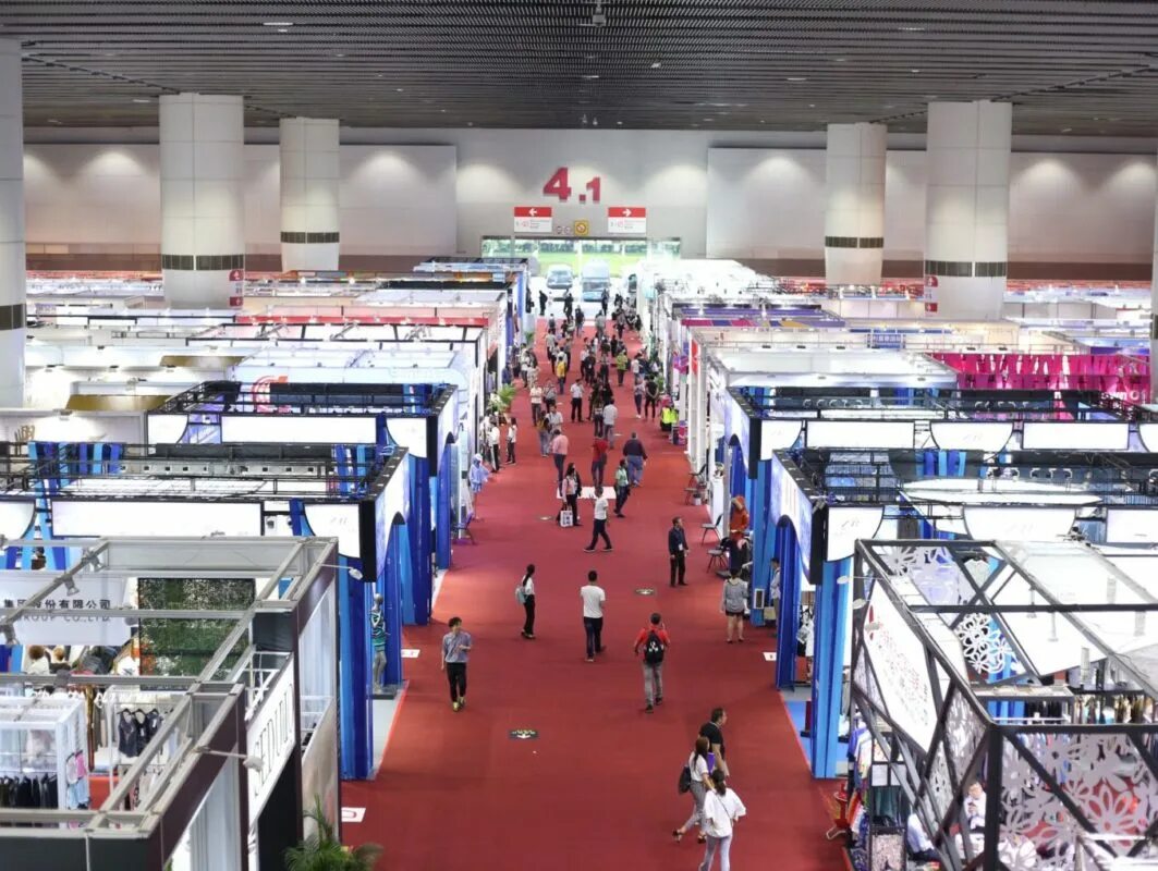 Sial china 2023. Экспо китай. Китайцы на международных выставках. Выставка китайских производителей. Китайская выставка в москве.