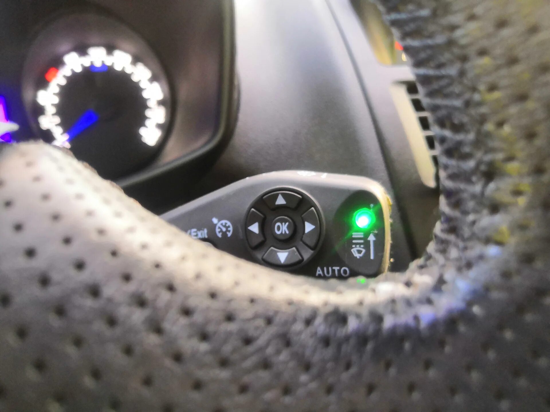 Круиз контроль калина 2. Лада калина 2 универсал круиз контроль. Круиз контроль лада калина. Лада калина 2 универсал круиз контроль. Круиз контроль на калину 2 1.